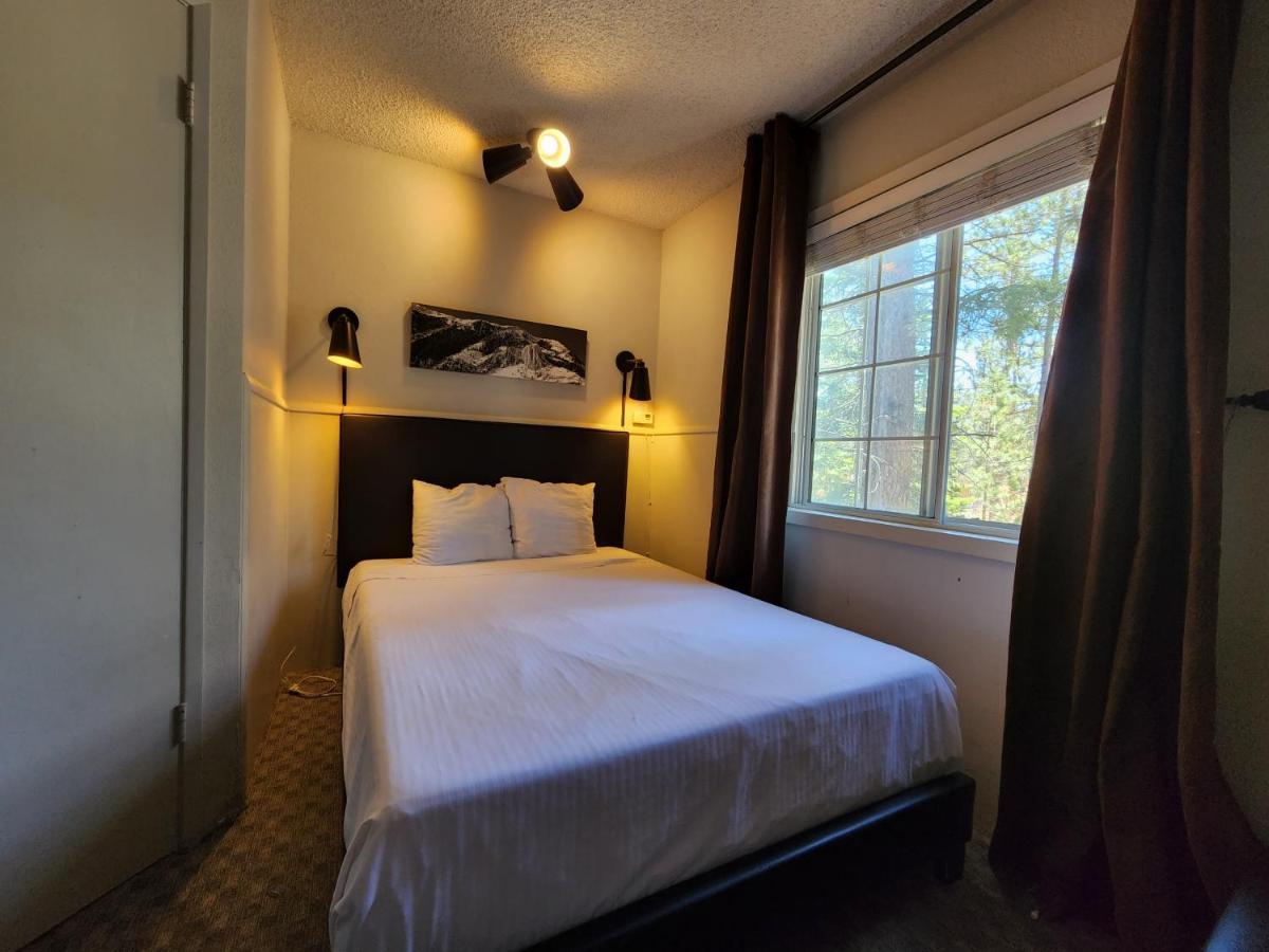 Cinnamon Bear Inn Маммот Лейкс Экстерьер фото