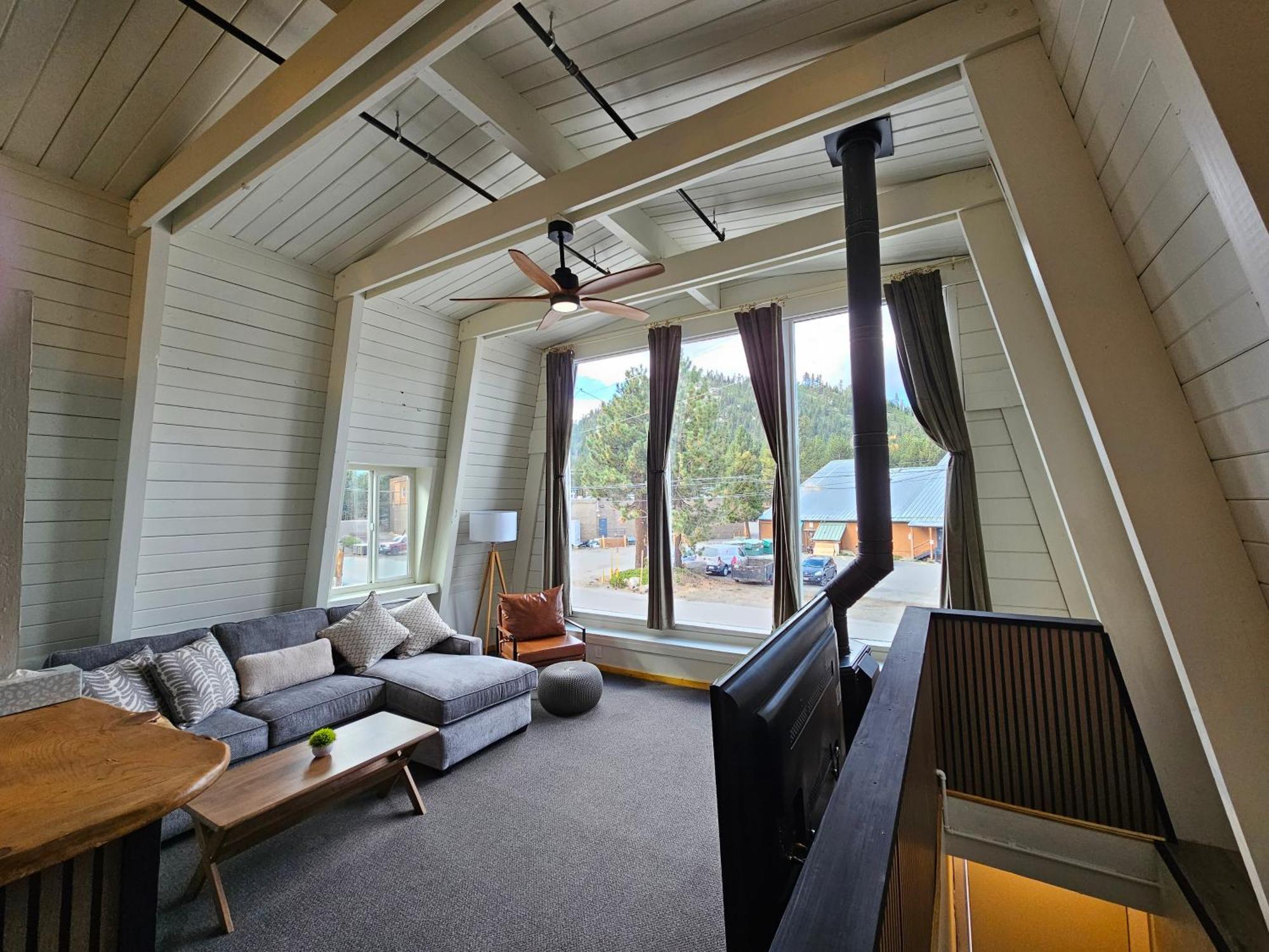 Cinnamon Bear Inn Маммот Лейкс Экстерьер фото