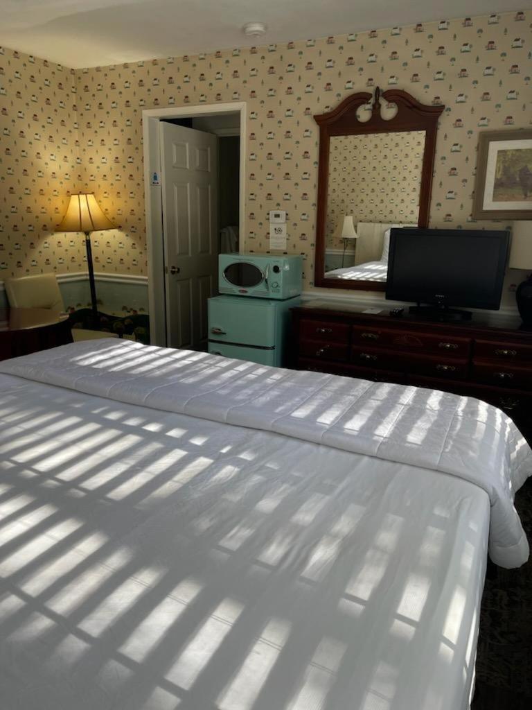 Cinnamon Bear Inn Маммот Лейкс Номер фото