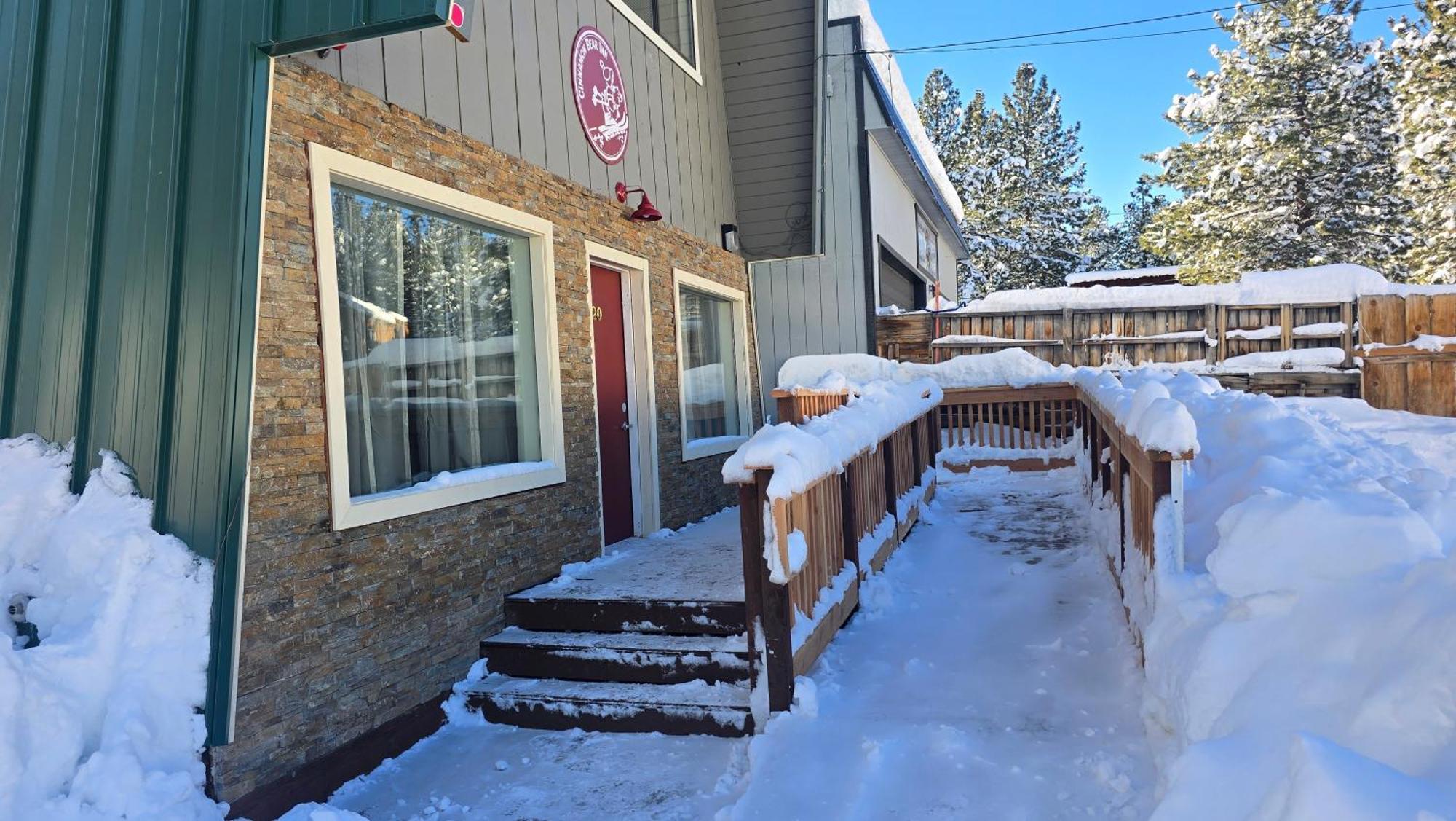 Cinnamon Bear Inn Маммот Лейкс Экстерьер фото